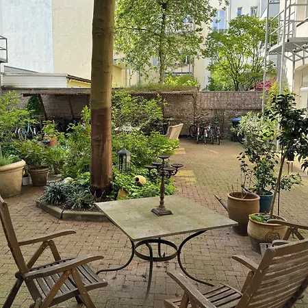 Urbane Oase In Hinterhofresidenz Ντίσελντορφ